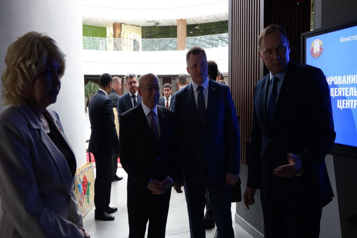 Le ministre azerbaïdjanais des Situations d'urgence rencontre son homologue biélorusse - Vidéo 