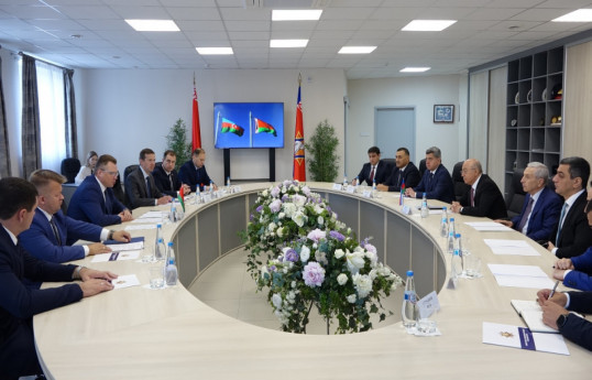 Le ministre azerbaïdjanais des Situations d'urgence rencontre son homologue biélorusse - Vidéo 