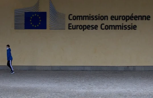 La Commission européenne a mis en garde la France, l'Italie et six autres pays pour leur déficit budgétaire
