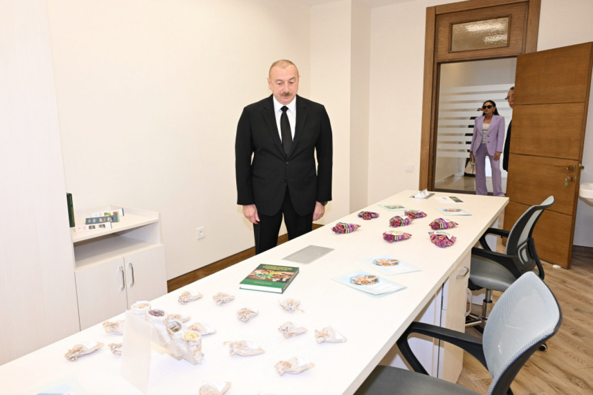 Le président de la République et son épouse participent à l’inauguration du nouveau bâtiment de l’Institut de botanique et inspectent les travaux réalisés dans le Jardin botanique à Bakou