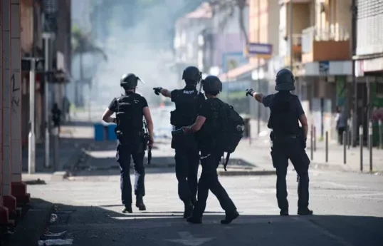 Nouvelle-Calédonie : emprisonnement de deux militants indépendantistes à Nouméa