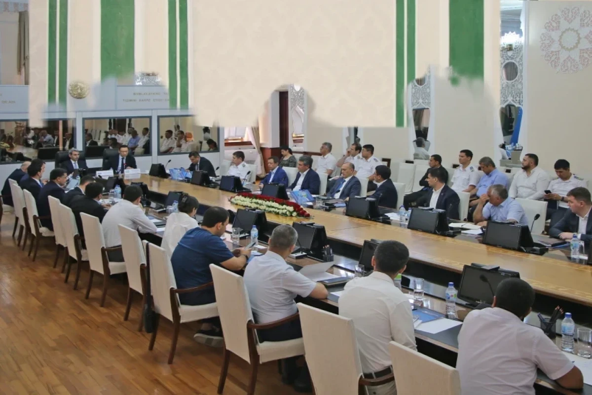 L'Azerbaïdjan, l'Ouzbékistan et le Tadjikistan discutent de l'attraction de nouvelles cargaisons vers le Corridor médian