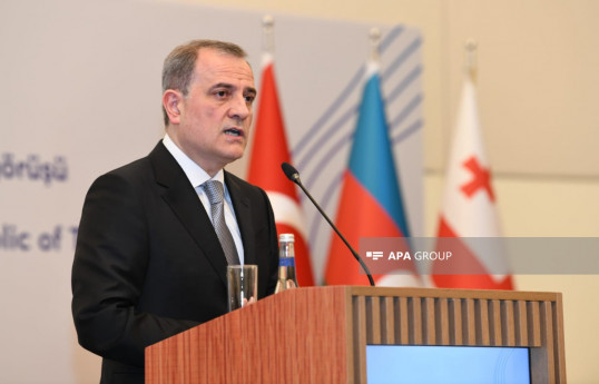 Une rencontre a lieu entre les ministres des Affaires étrangères azerbaïdjanais et géorgien