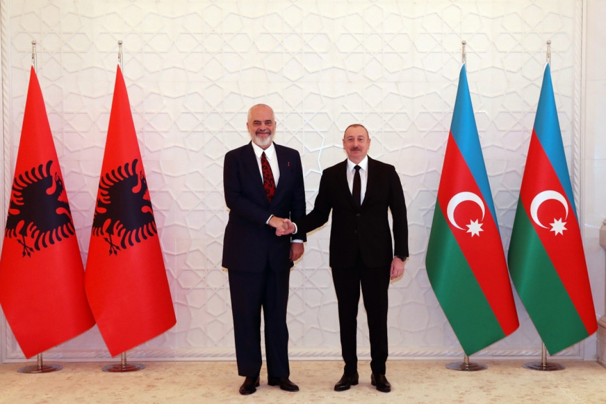 Eentretien en tête-à-tête du président Ilham Aliyev avec Edi Rama - Mise à jour