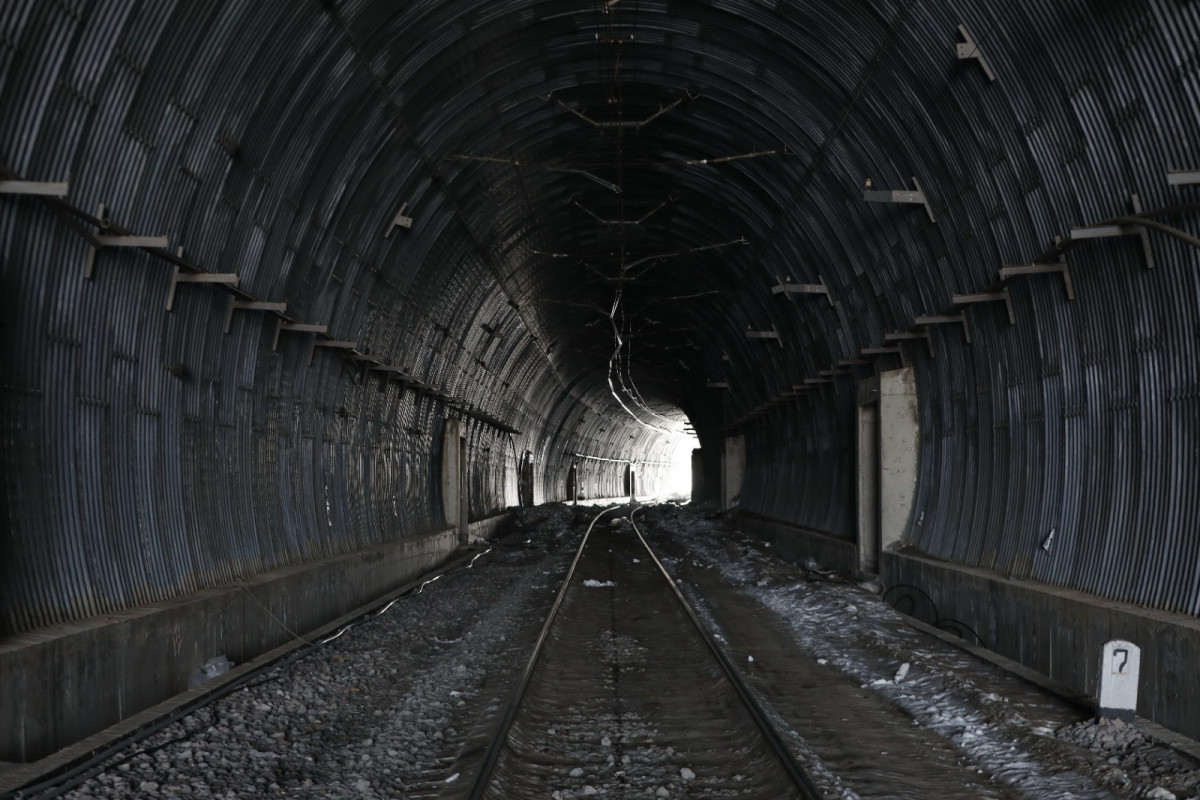 La modernisation du chemin de fer Bakou-Tbilissi-Kars est en cours d'achèvement - Photos 