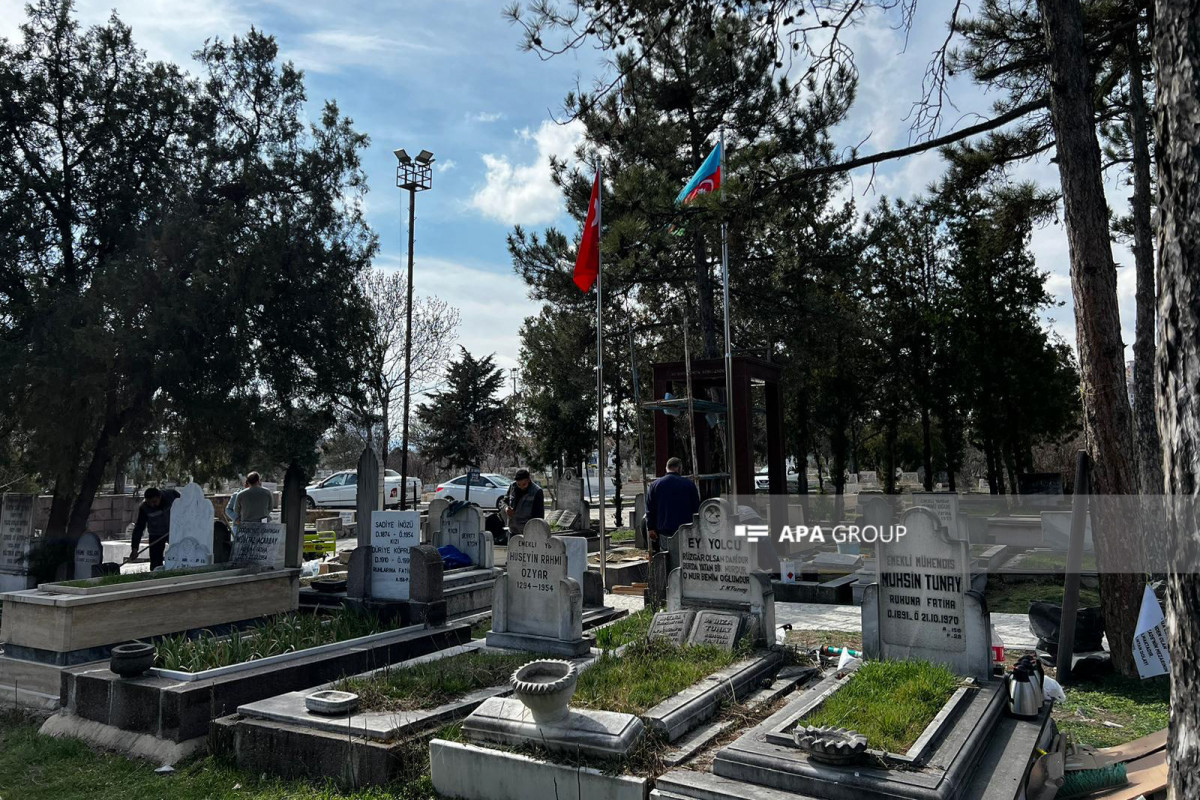 Les travaux de rénovation du tombeau de Mahammad Amin Rasulzadé est terminée - Photos