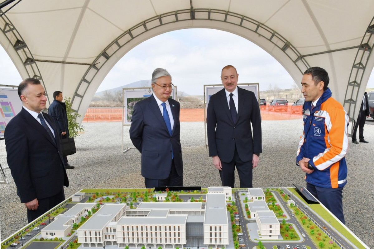 Fuzouli : les présidents azerbaïdjanais et kazakh prennent connaissance du projet de l’Hôpital central régional