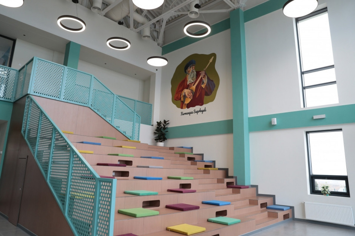 Les présidents azerbaïdjanais et kazakh participent à la cérémonie d’ouverture du Centre de créativité pour enfants Kourmanghazy