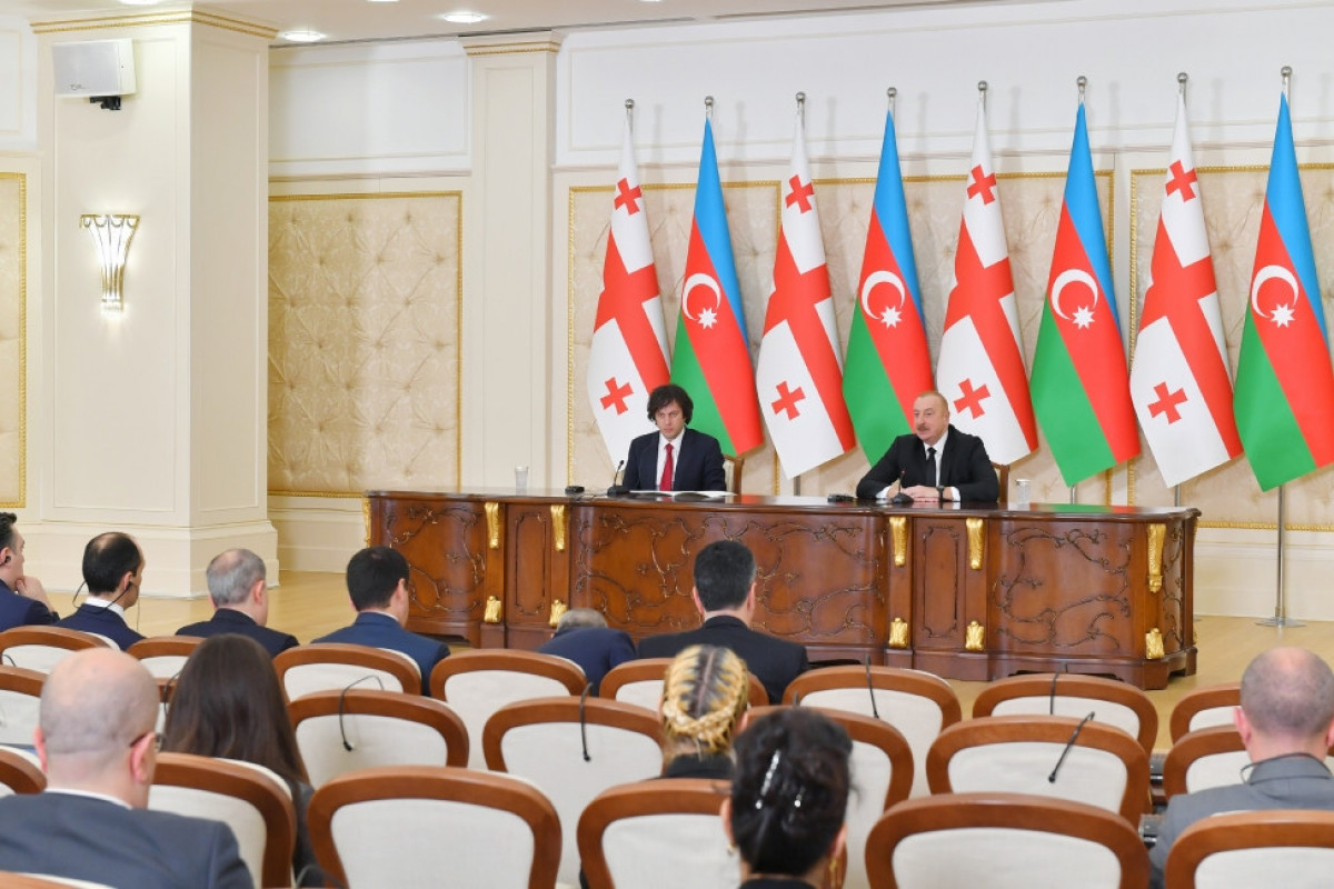 Le président Ilham Aliyev et le Premier ministre Irakli Kobakhidze ont fait des déclarations à la presse - Photos - Vidéo - Mise à Jour 