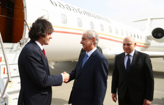 Arrivée du Premier ministre géorgien en Azerbaïdjan - Photo 