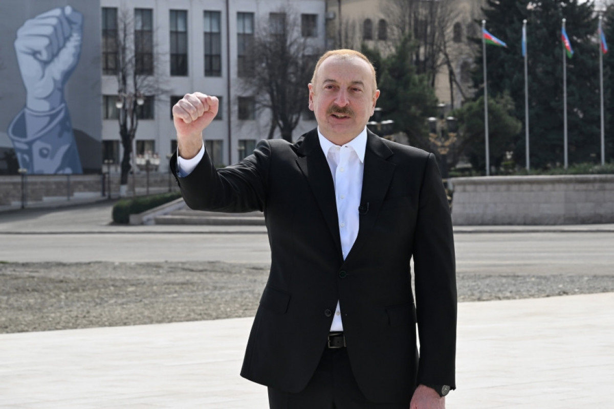 Ilham Aliyev allume le bûcher festif de Novrouz à Khankendi et adresse ses vœux aux Azerbaïdjanais pour la fête de Novrouz -Photos
