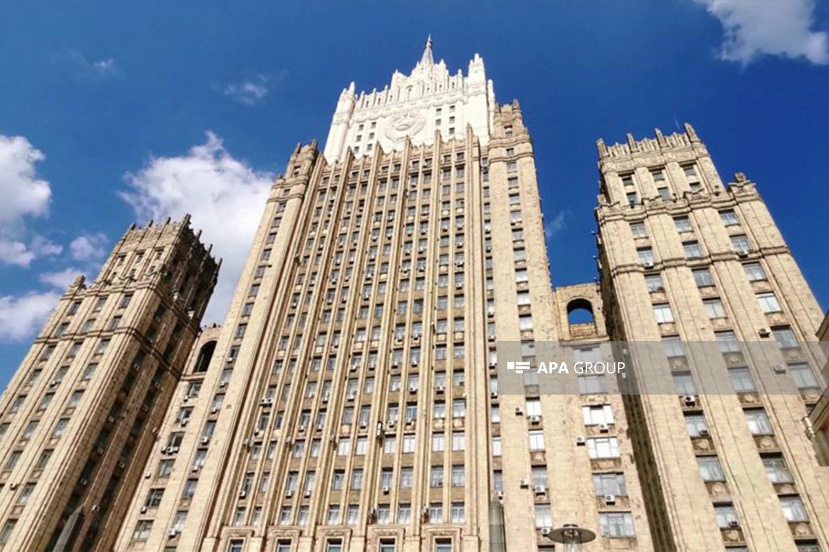 Le ministère russe des AE appele Bakou et Erevan à reprendre les travaux du Groupe de travail tripartite