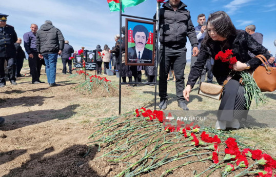 Les restes de 7 victimes du génocide de Khodjaly enterrés dans l'Allée des Martyrs à Khodjaly - Photos - Vidéo 