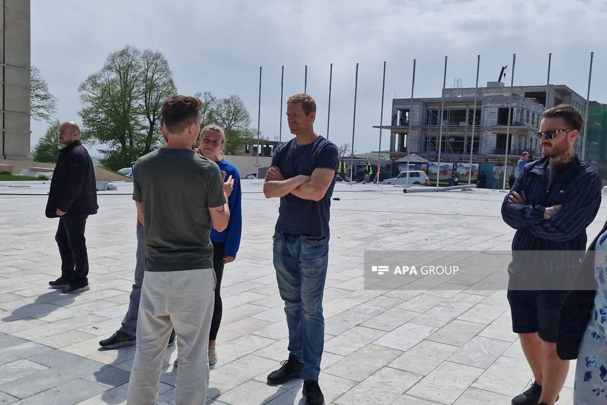 Des voyageurs étrangers sont en visite à Choucha - Photo - Vidéo 
