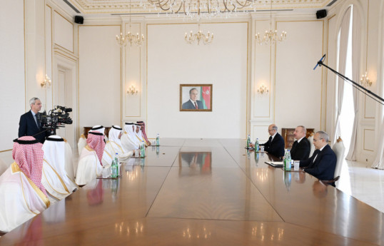 Le président Ilham Aliyev reçoit le ministre saoudien de l'Énergie