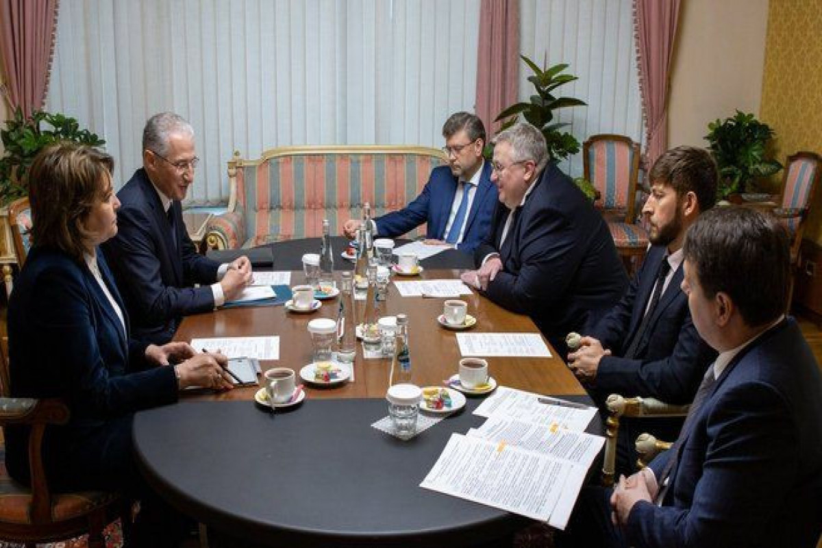 Le ministre azerbaïdjanais de l’Ecologie et des Ressources naturelles discute des préparatifs de la COP29 avec le vice-Premier ministre russe