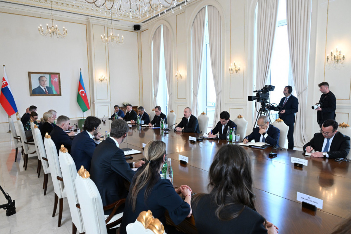 Réunion élargie entre le président azerbaïdjanais et le Premier ministre slovaque - Mise à jour 