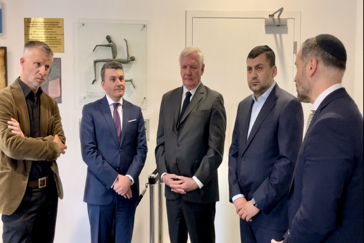 Une plaque commémorative dédiée aux prisonniers azerbaïdjanais a été inaugurée dans le camp de Dachau - Photo 