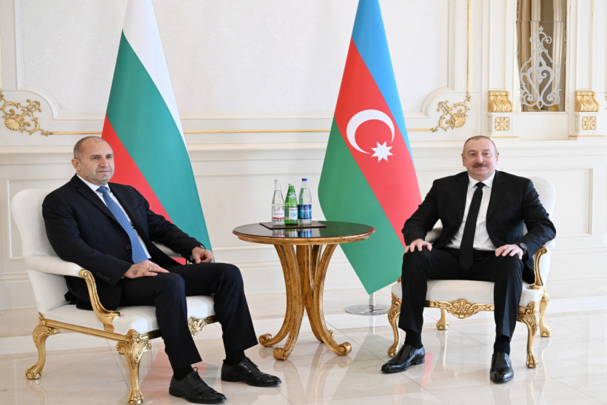 Entretient en tête-à-tête du président Aliyev avec son homologue bulgare Radev - Mise à jour 