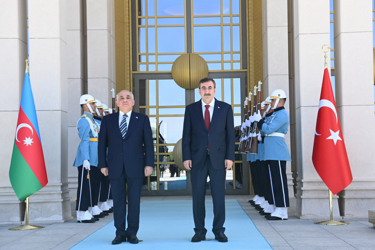 Le Premier ministre azerbaïdjanais rencontre le vice-président de la Türkiye