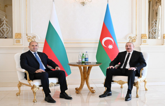 Entretient en tête-à-tête du président Aliyev avec son homologue bulgare Radev - Mise à jour 