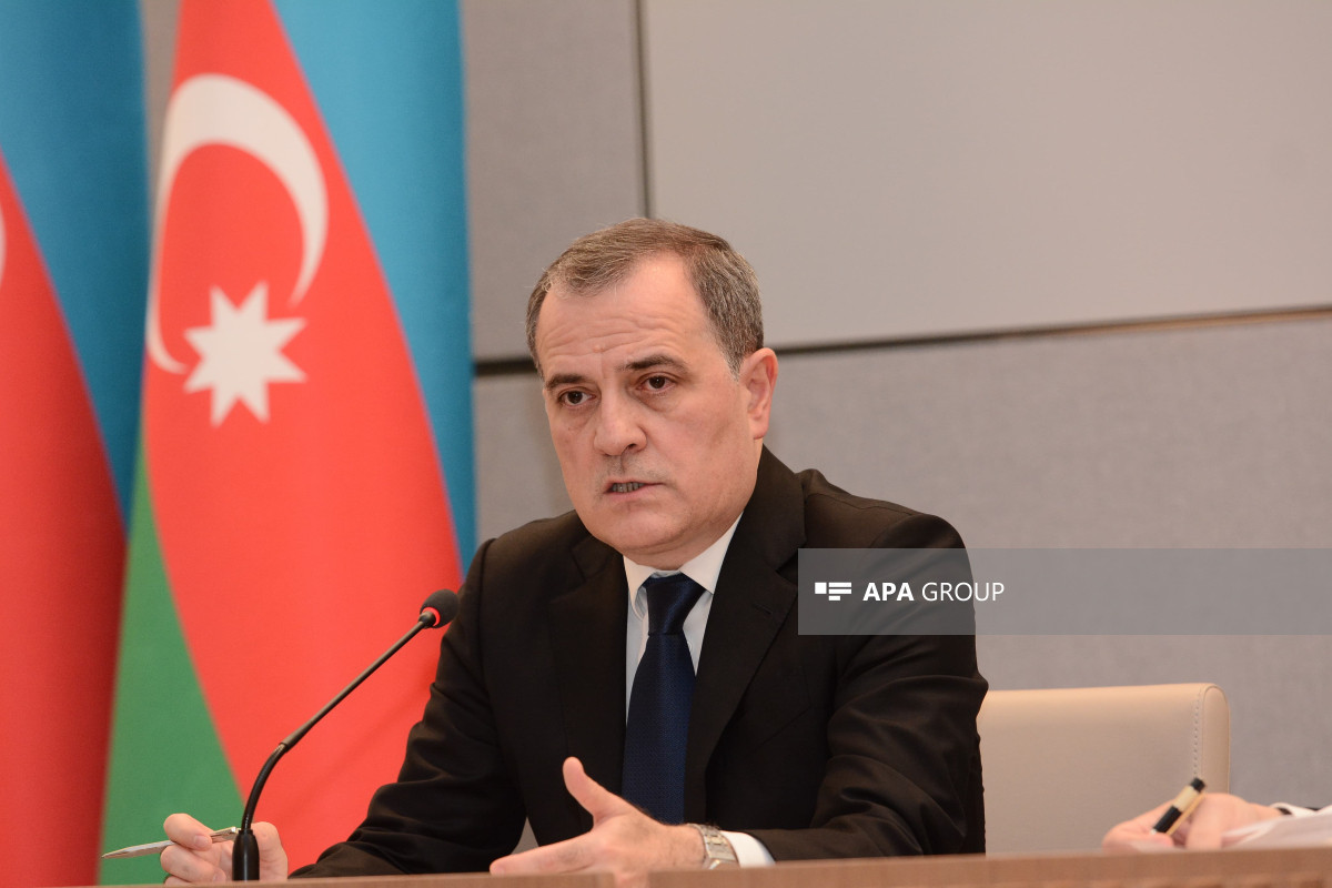 Le chef de la diplomatie azerbaïdjanaise se rend au Kazakhstan pour participer aux négociations avec son homologue arménien
