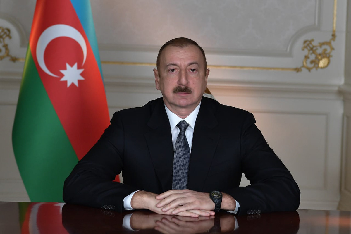 Le président Ilham Aliyev partage une publication relative au 101e anniversaire du Leader national Heydar Aliyev