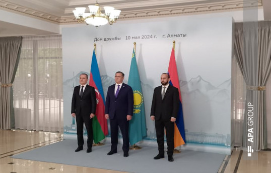 La Russie salue la réunion des ministres des affaires étrangères de l'Azerbaïdjan et de l'Arménie à Almaty
