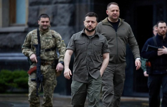 Zelensky annule tous ses voyages à l'étranger