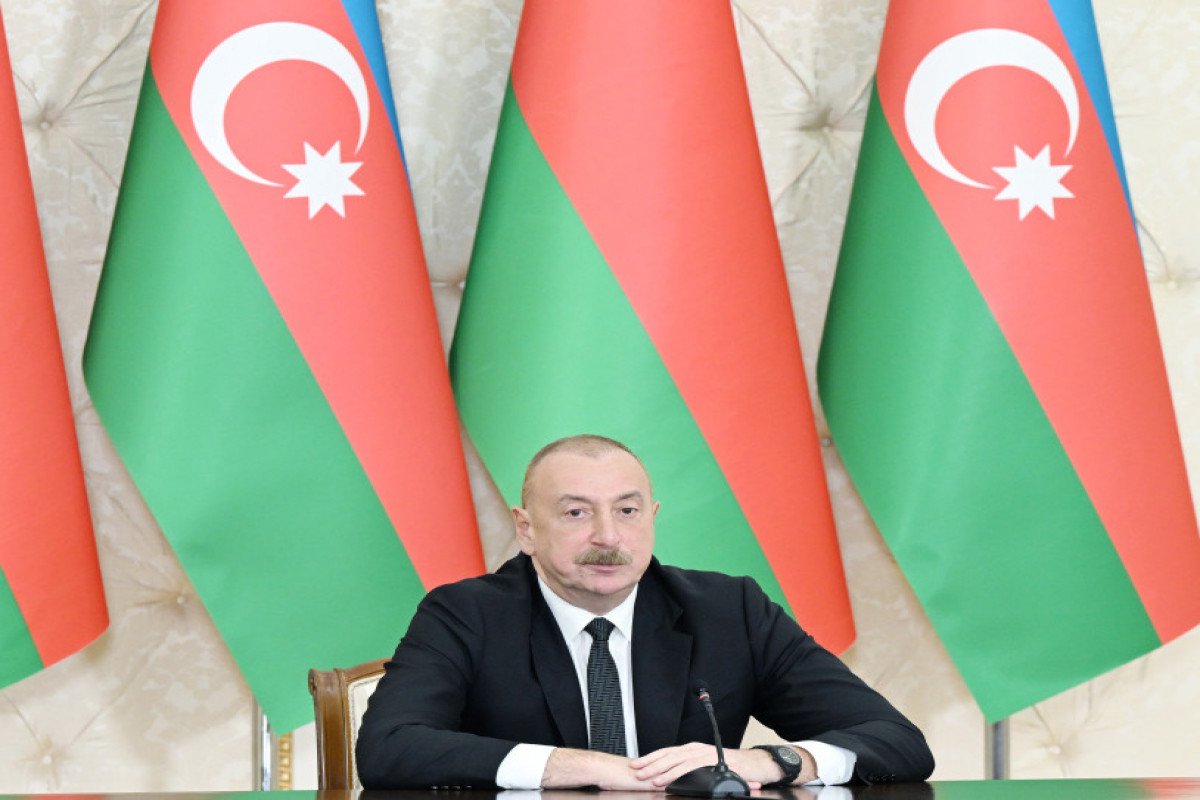 Les présidents azerbaïdjanais et biélorusse font des déclarations à la presse