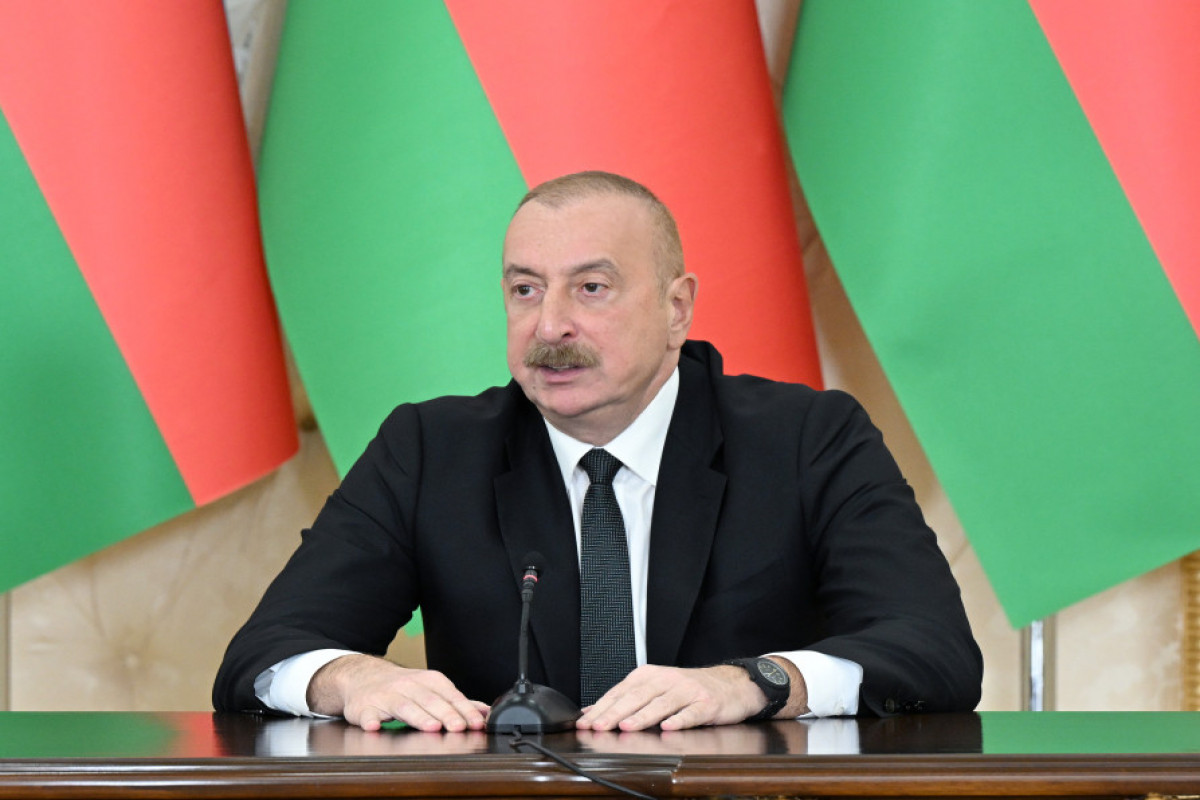 Les présidents azerbaïdjanais et biélorusse font des déclarations à la presse