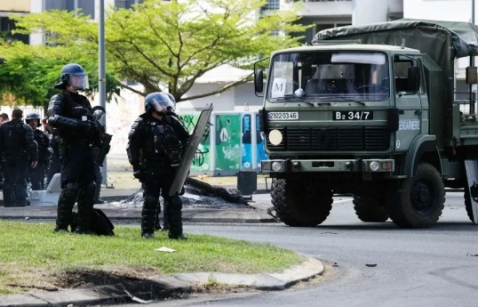 La France annonce le déploiement de l'armée en Nouvelle-Calédonie