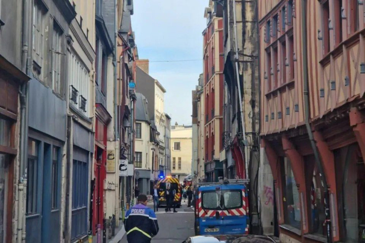 La police française a tiré sur un homme tentant de mettre le feu à une synagogue