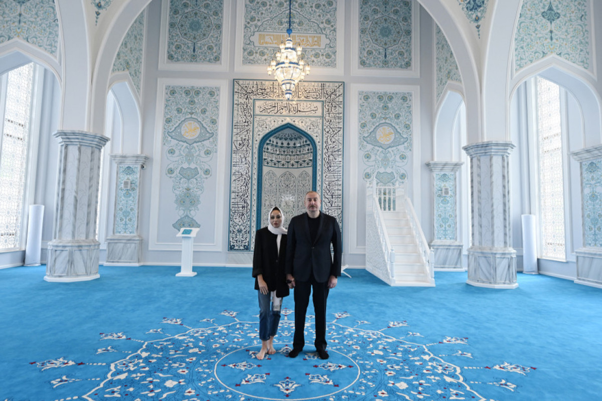 Le président Ilham Aliyev et la première dame Mehriban Aliyeva participent à l’inauguration de la mosquée de Zenguilan