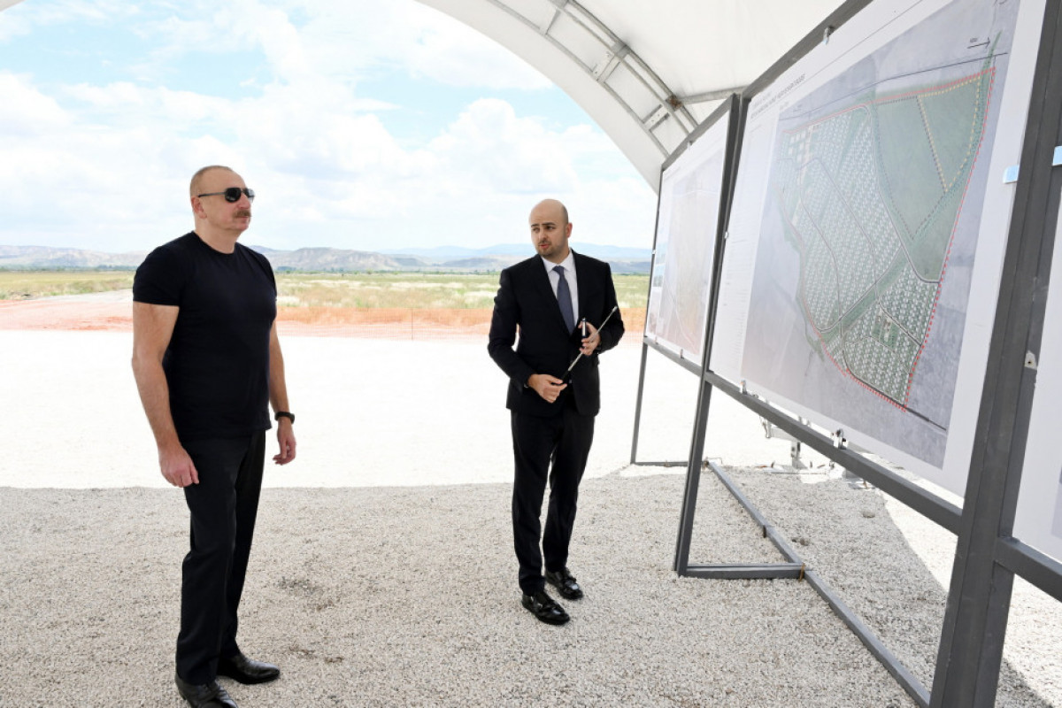 Djabrail : le président Aliyev pose la première pierre du village de Böyuk Merdjanly
