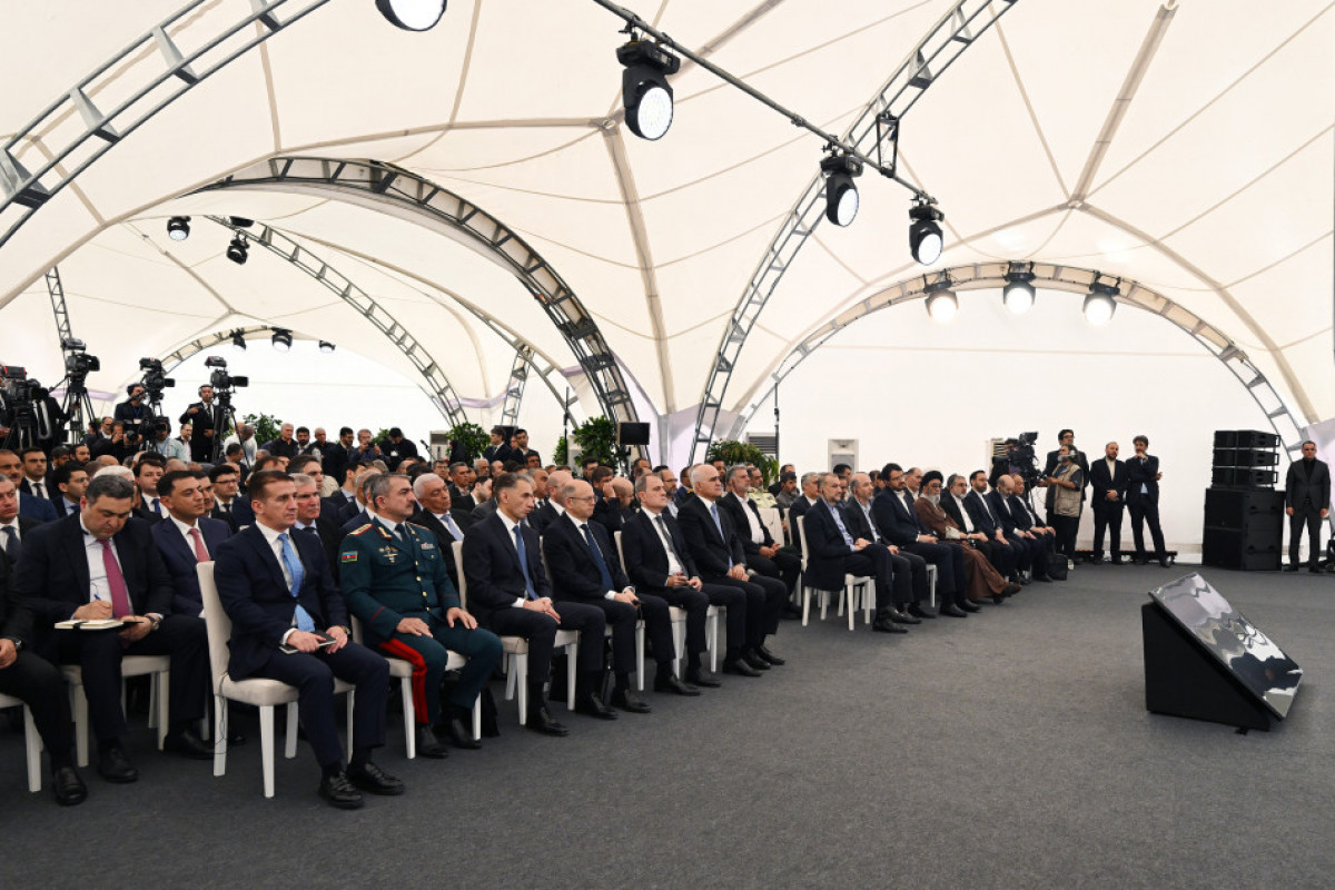 La cérémonie de mise en service du complexe hydroélectrique « Khoudaferin » et d’inauguration du complexe hydroélectrique « Qiz Qalasi » se tient avec la participation des présidents azerbaïdjanais et iranien