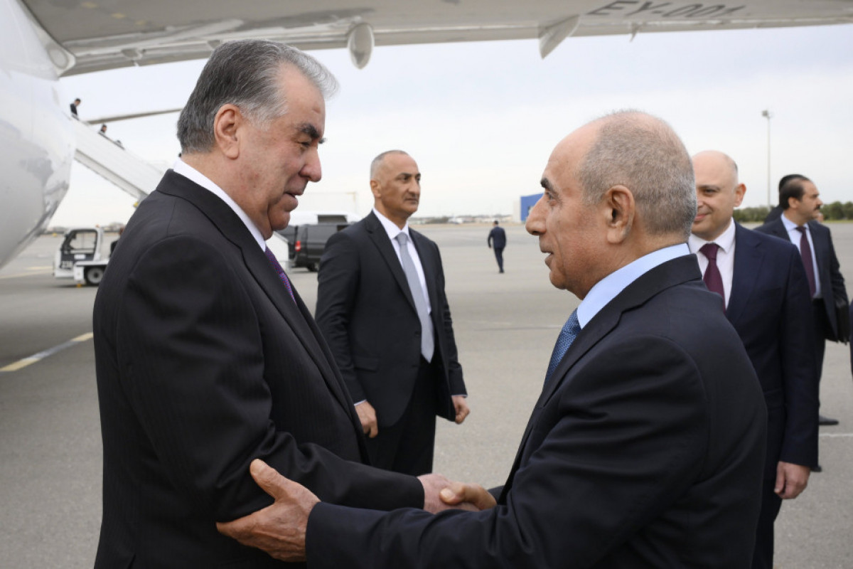 Le président tadjik Emomali Rahmon entame une visite d’Etat en Azerbaïdjan