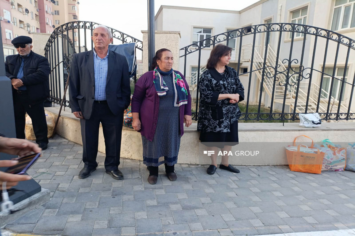 Un autre groupe d'anciens déplacés internes retourne à Latchine - Vidéo 