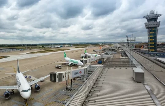 Grève des contrôleurs aériens : 70% des vols annulés ce samedi à Paris-Orly