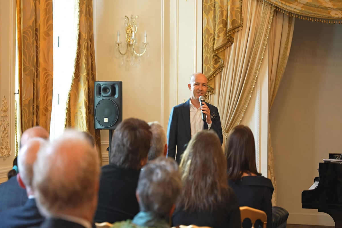 Jour de l’indépendance azerbaïdjanaise célébré à Paris