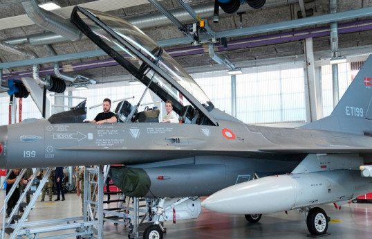 Le Danemark va autoriser l'utilisation de F-16 pour des frappes contre la Russie