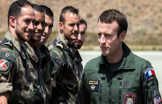 Paris pourrait prendre la tête d’une coalition pour envoyer des instructeurs militaires en Ukraine