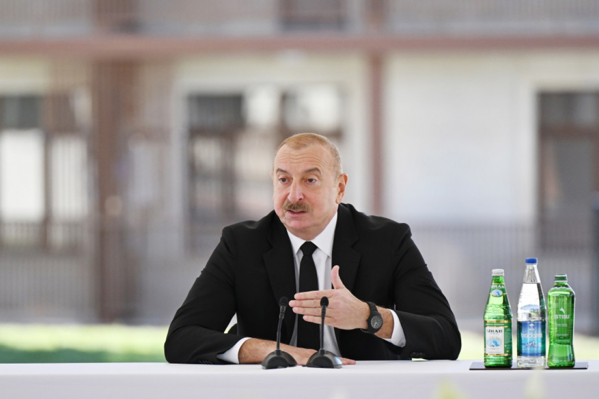 Le président Aliyev évoque les actions anti-azerbaïdjanaises des États-Unis lors de sa rencontre avec les habitants de Djabraïl