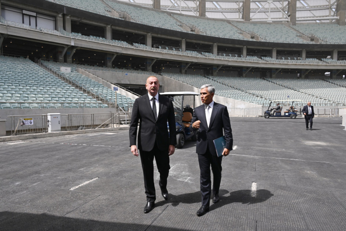Le président Aliyev inspecte les préparatifs de la COP29 au Stade olympique de Bakou