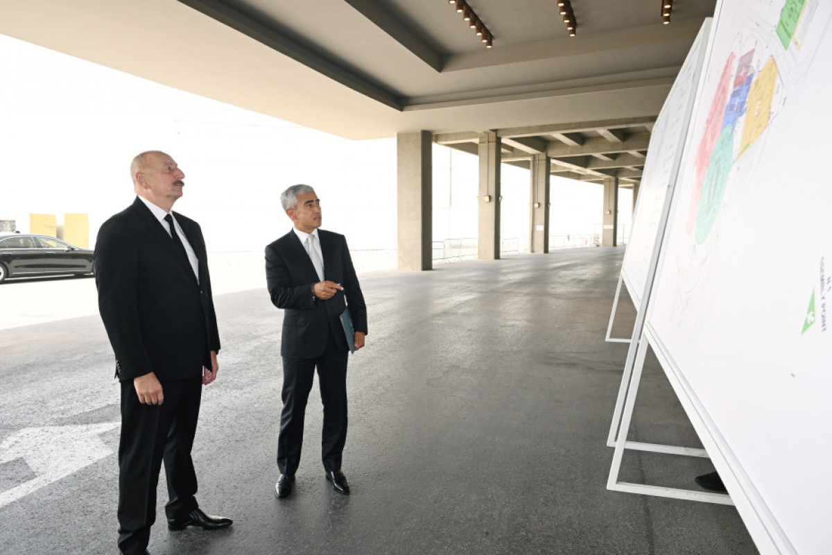 Le président Aliyev inspecte les préparatifs de la COP29 au Stade olympique de Bakou