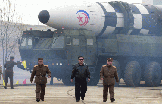 Kim Jong-un se familiarise avec la production d'ogives nucléaires et de matériaux nucléaires