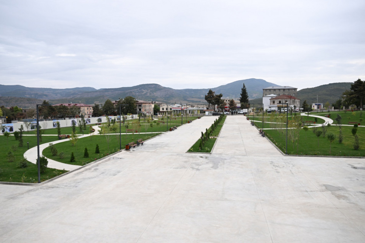 Le président Ilham Aliyev participe à la réouverture de l’Université du Karabagh