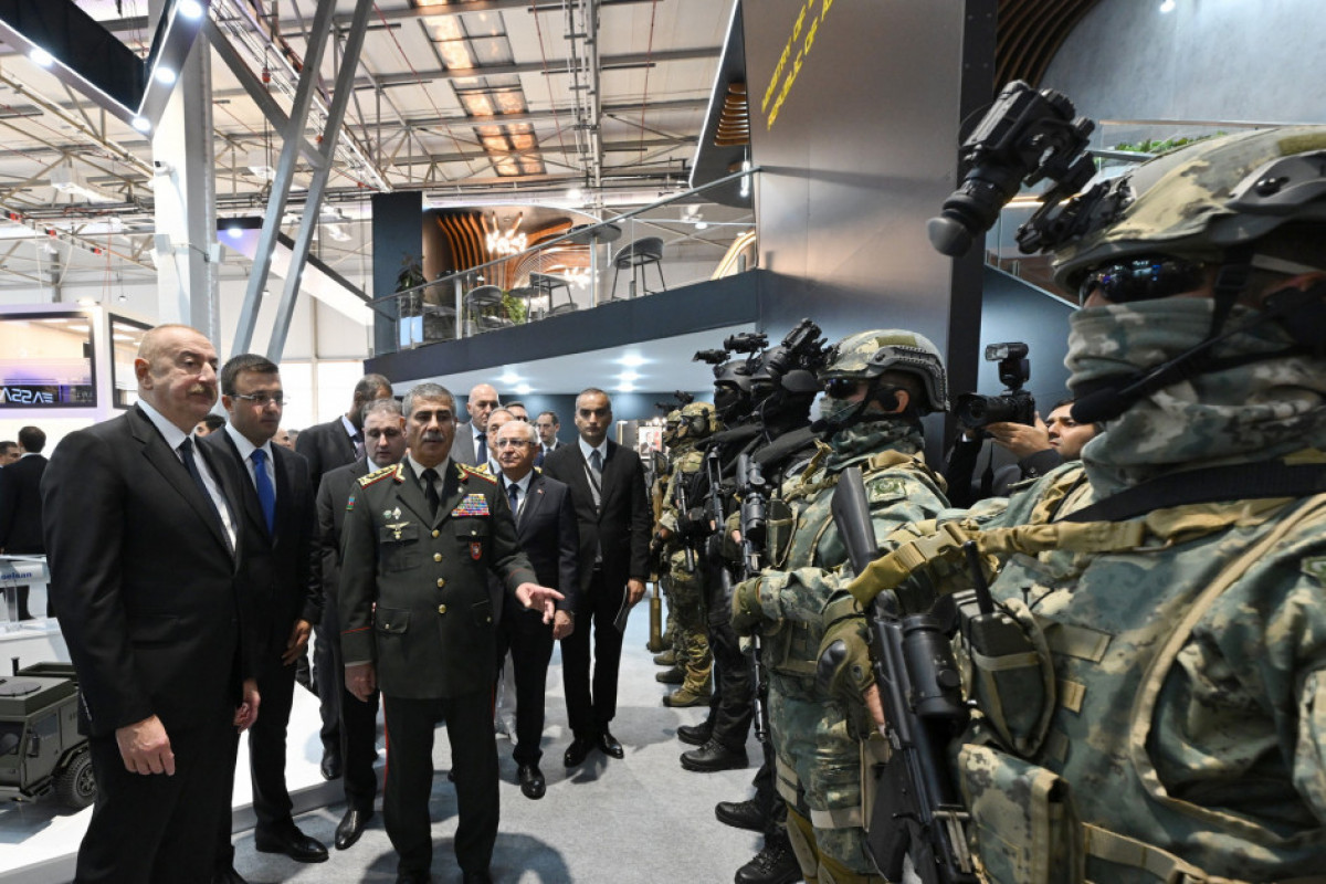 Le président Ilham Aliyev visite les salons ADEX-2024 et Securex Caspian - Photos 
