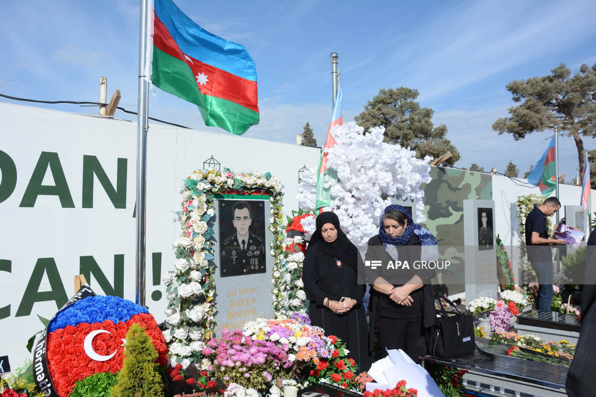 L'Azerbaïdjan commémore la mémoire des martyrs de la Guerre patriotique - en image 