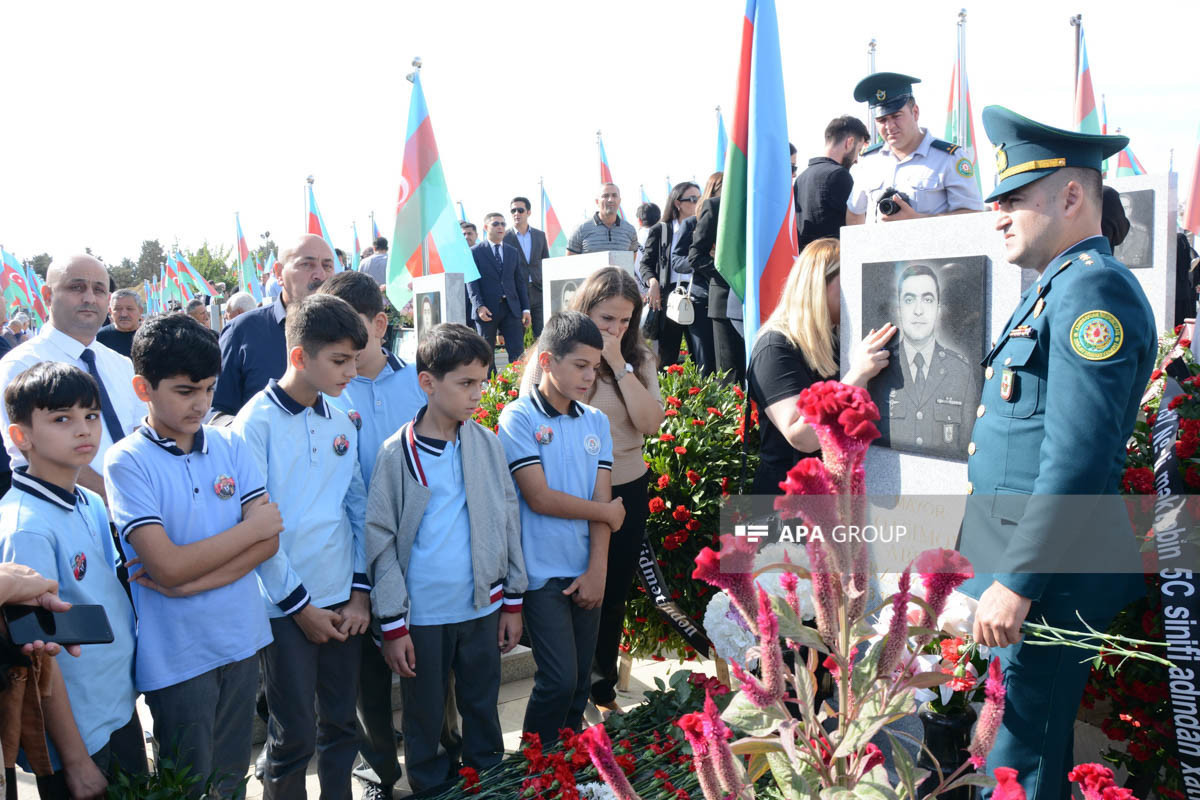 L'Azerbaïdjan commémore la mémoire des martyrs de la Guerre patriotique - en image 